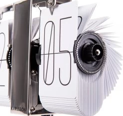 Karlsson Flipklok No Case Mini - Wit - 20,6x7,5cm -Karlsson 1200x1138 1