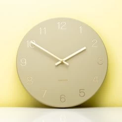 Karlsson Wandklok Charm - Gegraveerde Nummers - Olijfgroen - Ø35cm -Karlsson 1200x1200 45