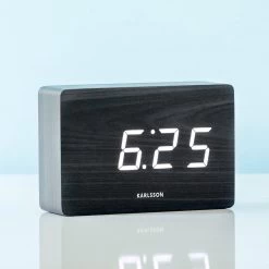 Karlsson Wekker Square - Zwart Fineer, Wit LED - 15x4,8x10cm -Karlsson 1200x1200 46