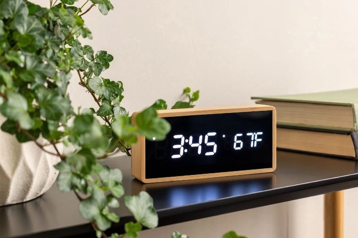 Karlsson Alarm Clock Tube Bamboo 5 Karlsson Alarm Clock Tube Bamboo - Afbeelding 3