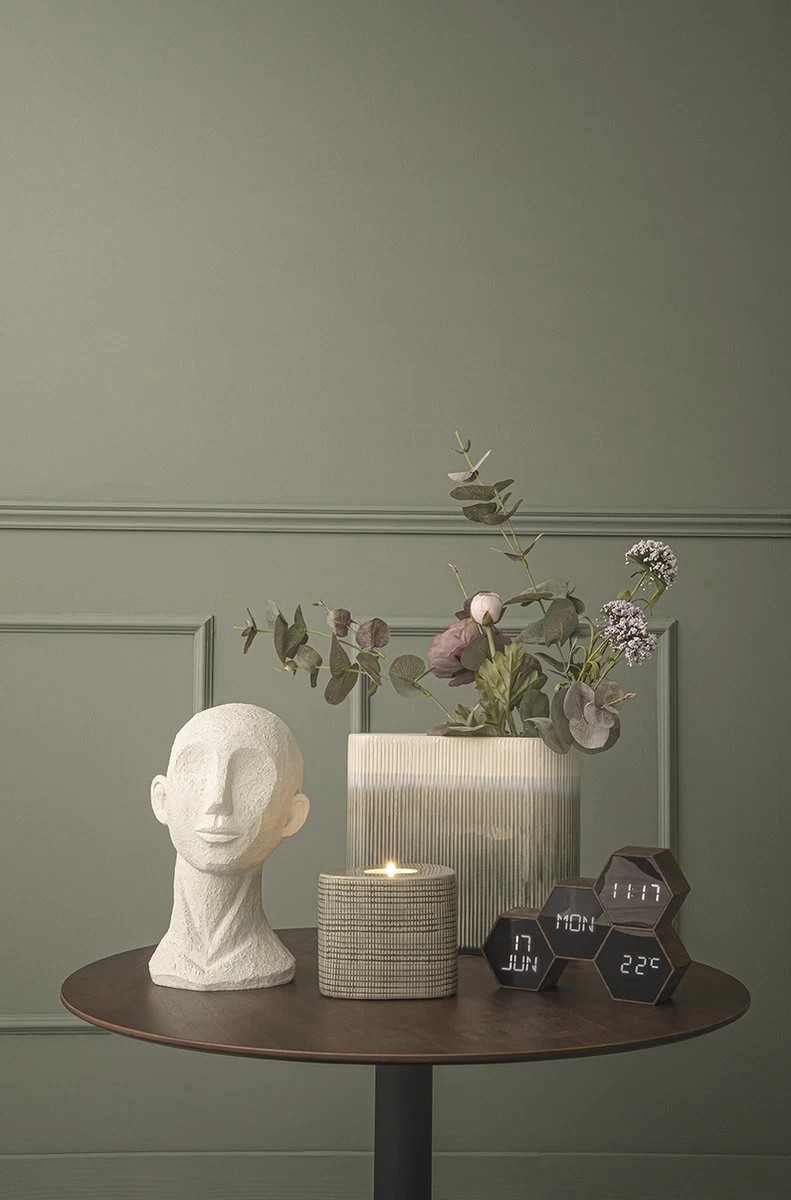 Karlsson Wekker Six In The Mix - Rubberized Zwart Hout - 17,5x12x4,5cm 4 Karlsson Wekker Six In The Mix - Rubberized Zwart Hout - 17,5x12x4,5cm - Afbeelding 2