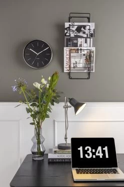 Karlsson Wandklok Minimal - Zwart, Nikkel Behuizing - Ø27,5cm -Karlsson 799x1200 1