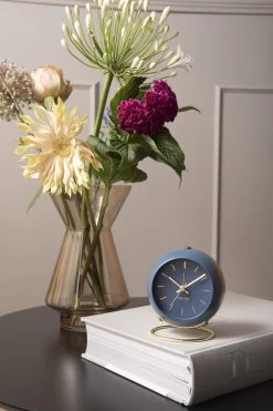 Karlsson Globe Wekker - Blauw -Karlsson 800x1200 40