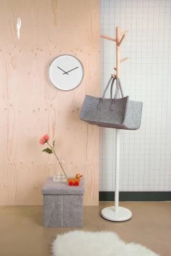 Karlsson - Mr. White - Wandklok - Metaal - Diameter 37,5 Cm - Zilverkleurig -Karlsson 803x1200 2