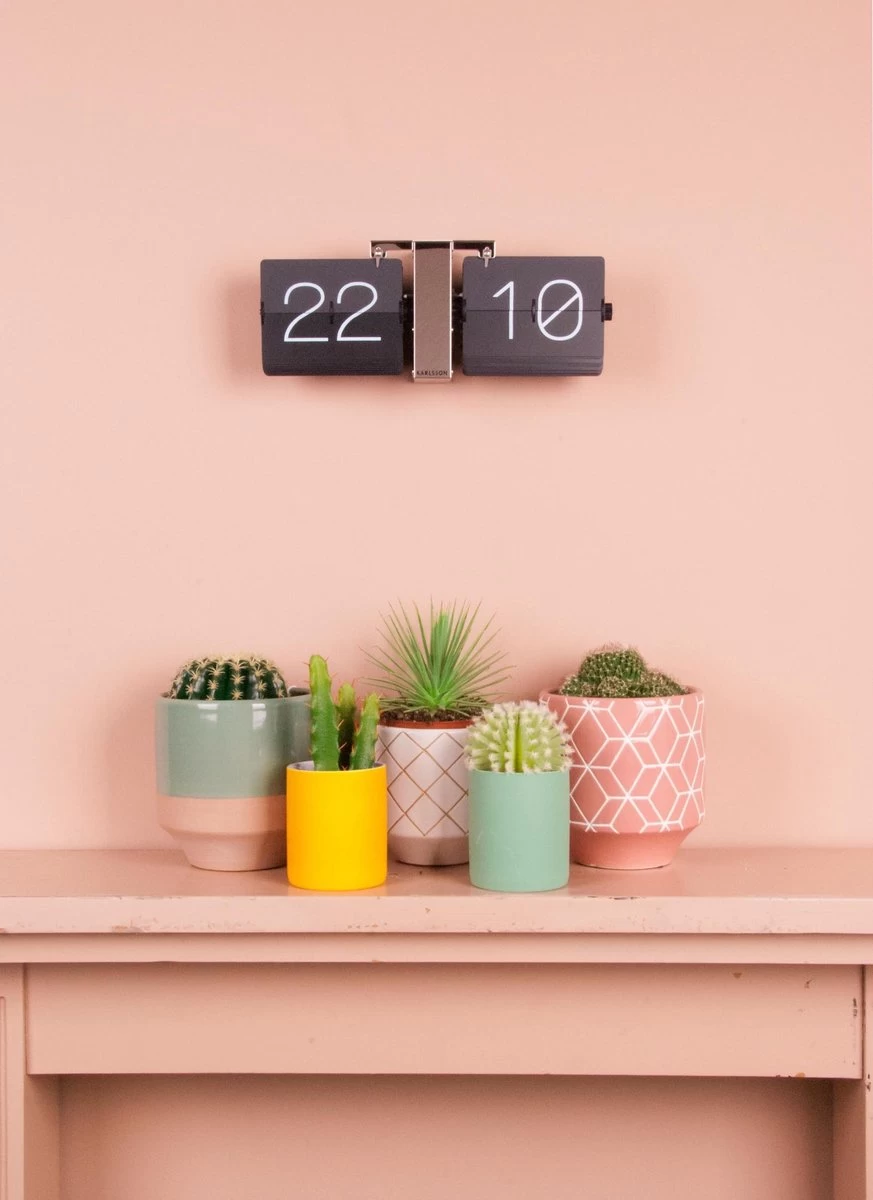 Karlsson - Flip Clock No Case - Tafelklok - Metaal - 8,5x14x36cm - Zwart 11 Karlsson - Flip Clock No Case - Tafelklok - Metaal - 8,5x14x36cm - Zwart - Afbeelding 9