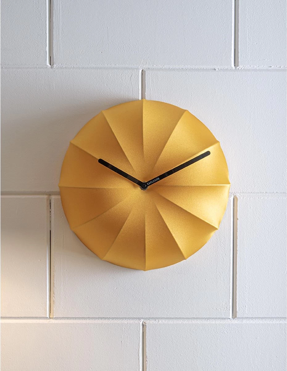 Karlsson Wandklok Stretch - Lycra Okergeel - Ø40cm 5 Karlsson Wandklok Stretch - Lycra Okergeel - Ø40cm - Afbeelding 3
